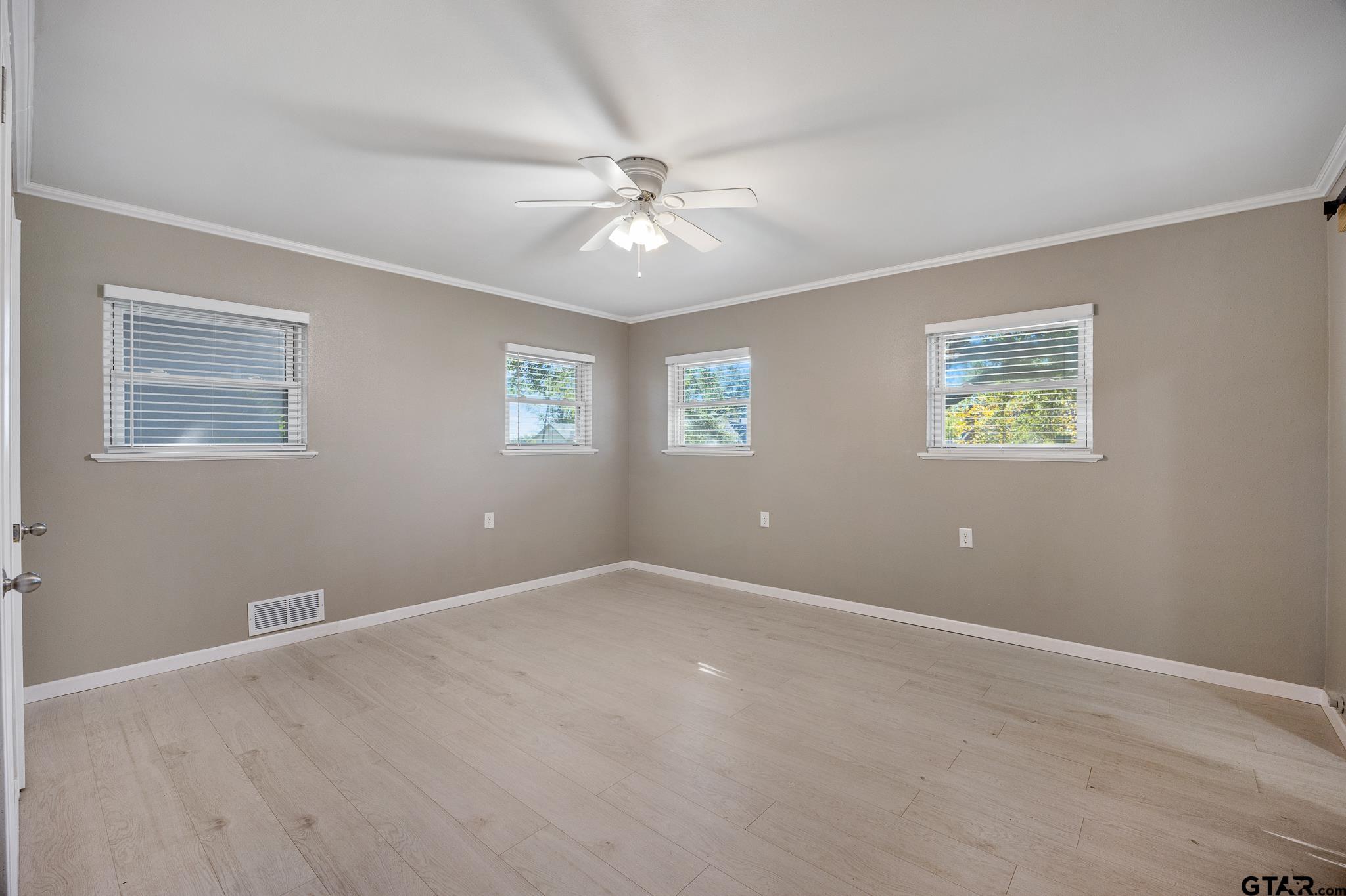 291 East Main Street Van, TX 75790 - Photo 23 of 43 a view of an empty room with a window