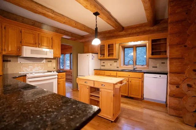 $675,000 | 13869 Hardy Lake Road Southwest, Pillager, MN 56473