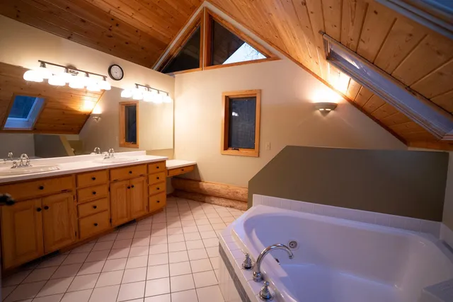 $675,000 | 13869 Hardy Lake Road Southwest, Pillager, MN 56473