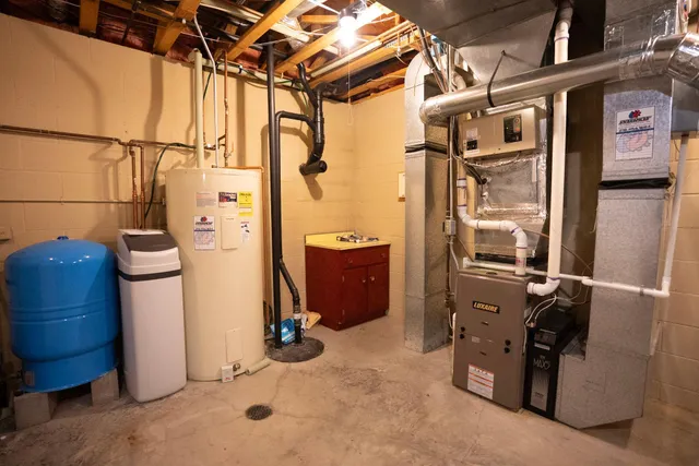 $675,000 | 13869 Hardy Lake Road Southwest, Pillager, MN 56473