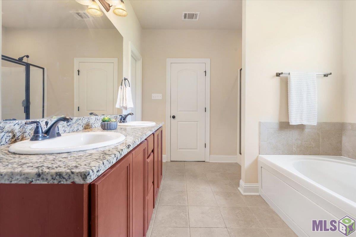 17729 Waterloo Drive Baton Rouge, LA 70817 - Photo 14 of 23 Gallery Image 14