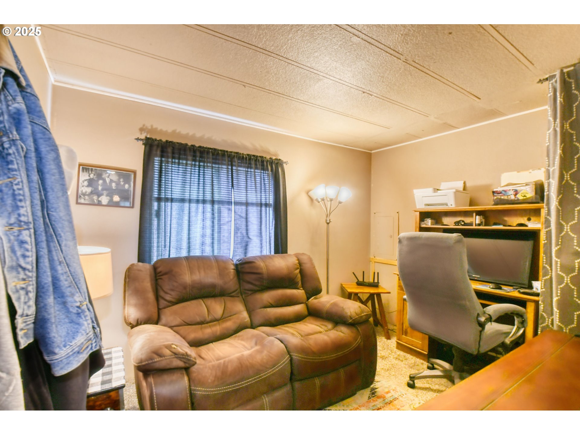 330 2nd Street Athena, OR 97813 - Photo 14 of 30 a living room with furniture a air conditioner vent and a window