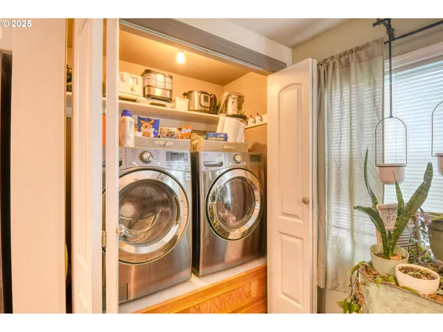 a view of washer and dryer