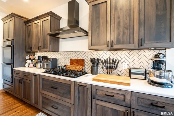 $819,999 | 857 Ariel View Lane, De Soto, IL 62924