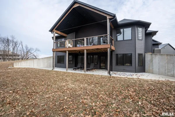 $819,999 | 857 Ariel View Lane, De Soto, IL 62924