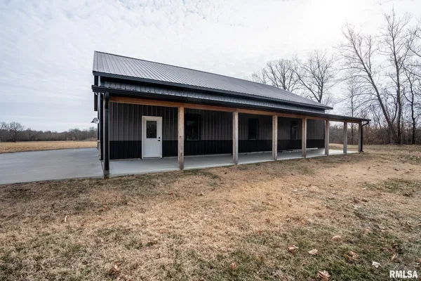 $819,999 | 857 Ariel View Lane, De Soto, IL 62924