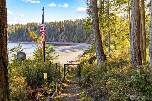 a view of an outdoor space and a yard