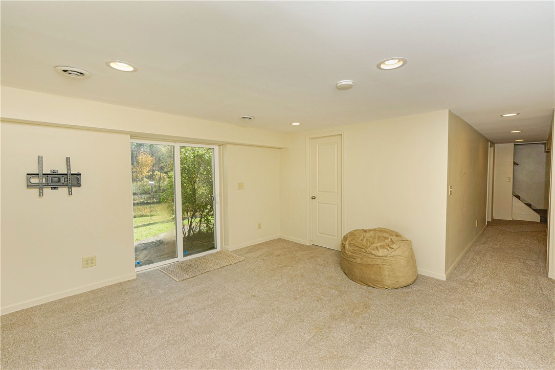 6088 Middlebrook Road South Bristol, NY 14512 - Photo 32 of 50 2nd Living Room with Walk Out Sliders - could be c