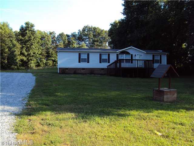 210 Arrowhead Ruffin, NC 27326 - Photo 1 of 12 Exterior Front.