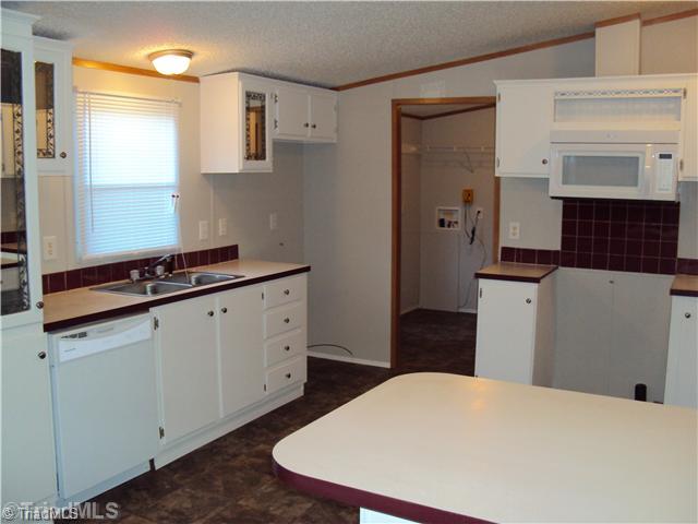 210 Arrowhead Ruffin, NC 27326 - Photo 3 of 12 Kitchen.