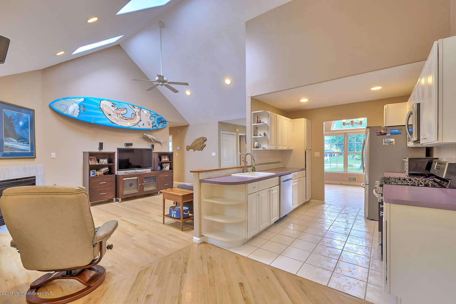 172 Commodore Road Manahawkin, NJ 08050 - Photo 12 of 25 172 Commodore Rd Manahawkin NJ-large-012
