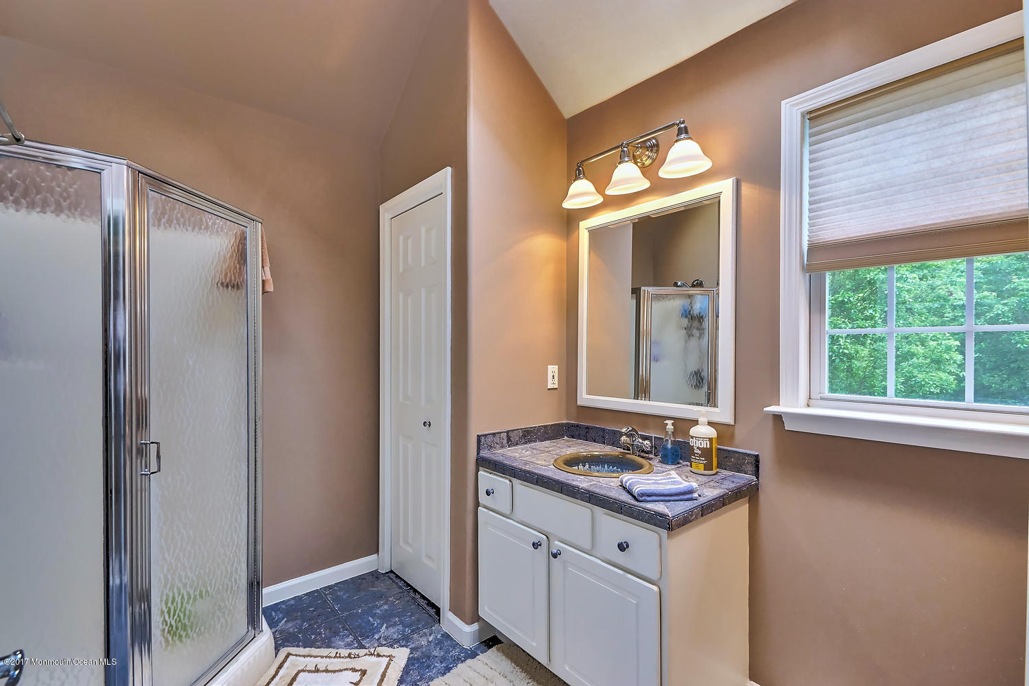 172 Commodore Road Manahawkin, NJ 08050 - Photo 20 of 25 172 Commodore Rd Manahawkin NJ-large-020