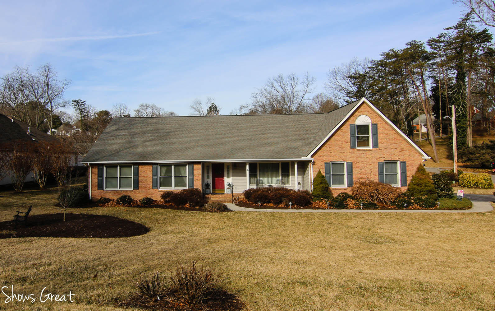 3201 Pineland Road Southwest Roanoke, VA 24018 - Photo 3 of 41 IMG_1973.jpg