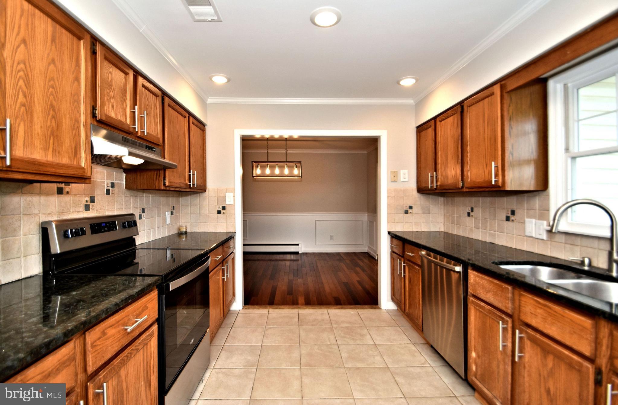 253 Freed Road Harleysville, PA 19438 - Photo 29 of 61 Kitchen