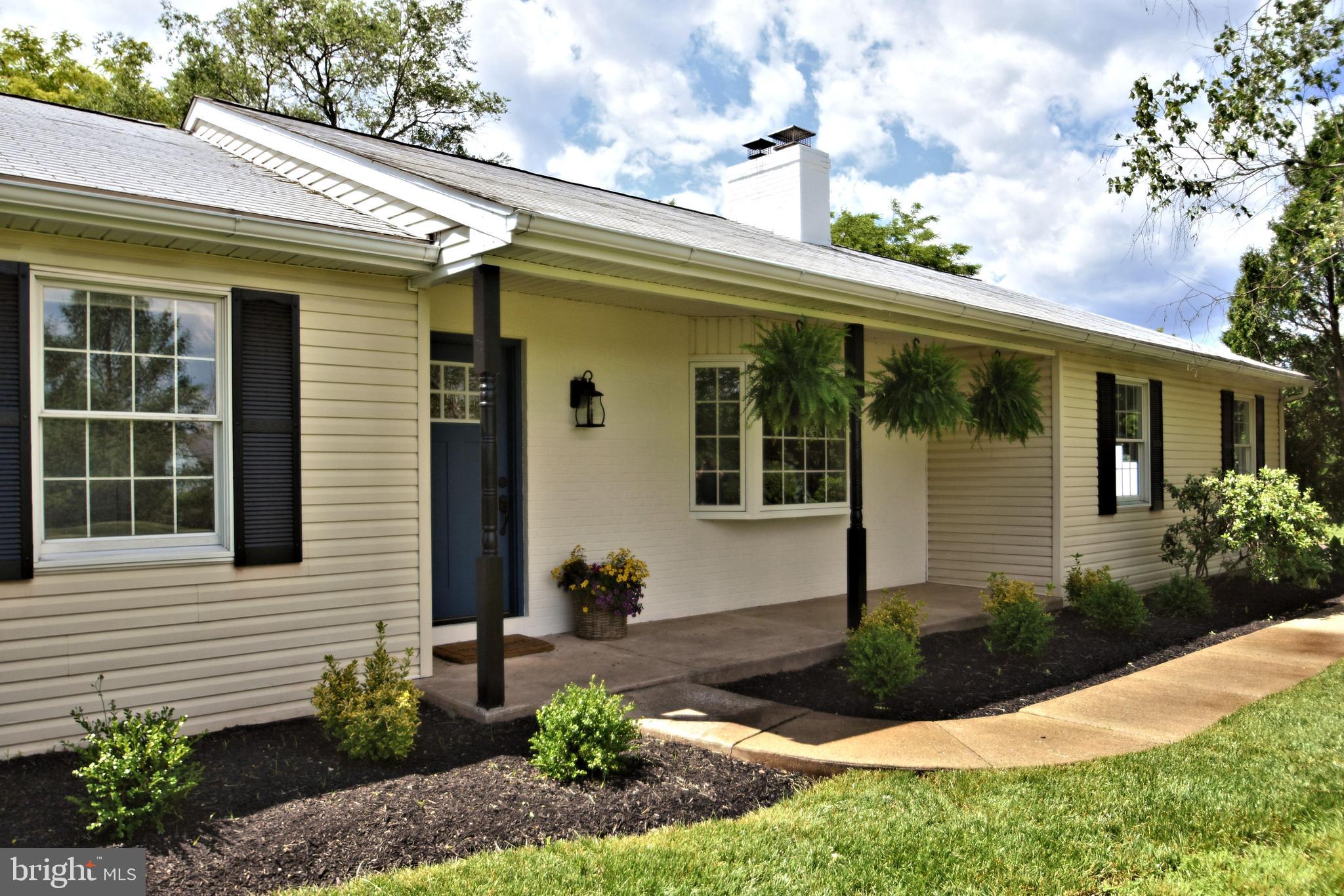 253 Freed Road Harleysville, PA 19438 - Photo 5 of 61 Front Entry