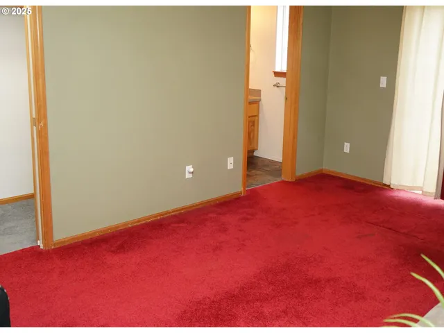 $385,000 | 507 Littlewood Drive, Eugene, OR 97404