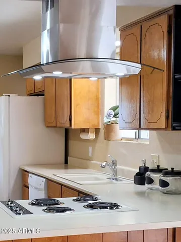 $305,000 | 1694 West 13th Avenue, Apache Junction, AZ 85120