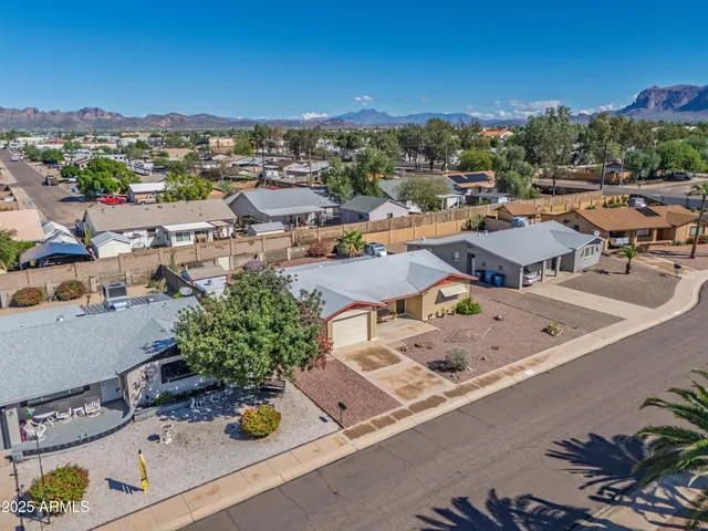 $305,000 | 1694 West 13th Avenue, Apache Junction, AZ 85120