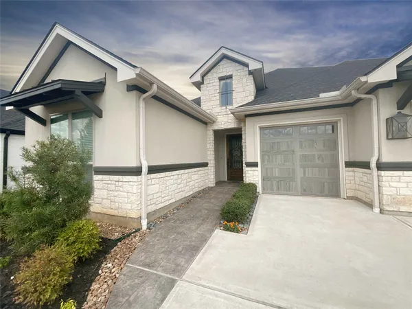 $549,900 | 1707 Madera Oaks Court, Conroe, TX 77304