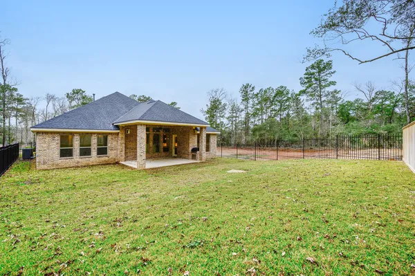 $549,900 | 1707 Madera Oaks Court, Conroe, TX 77304