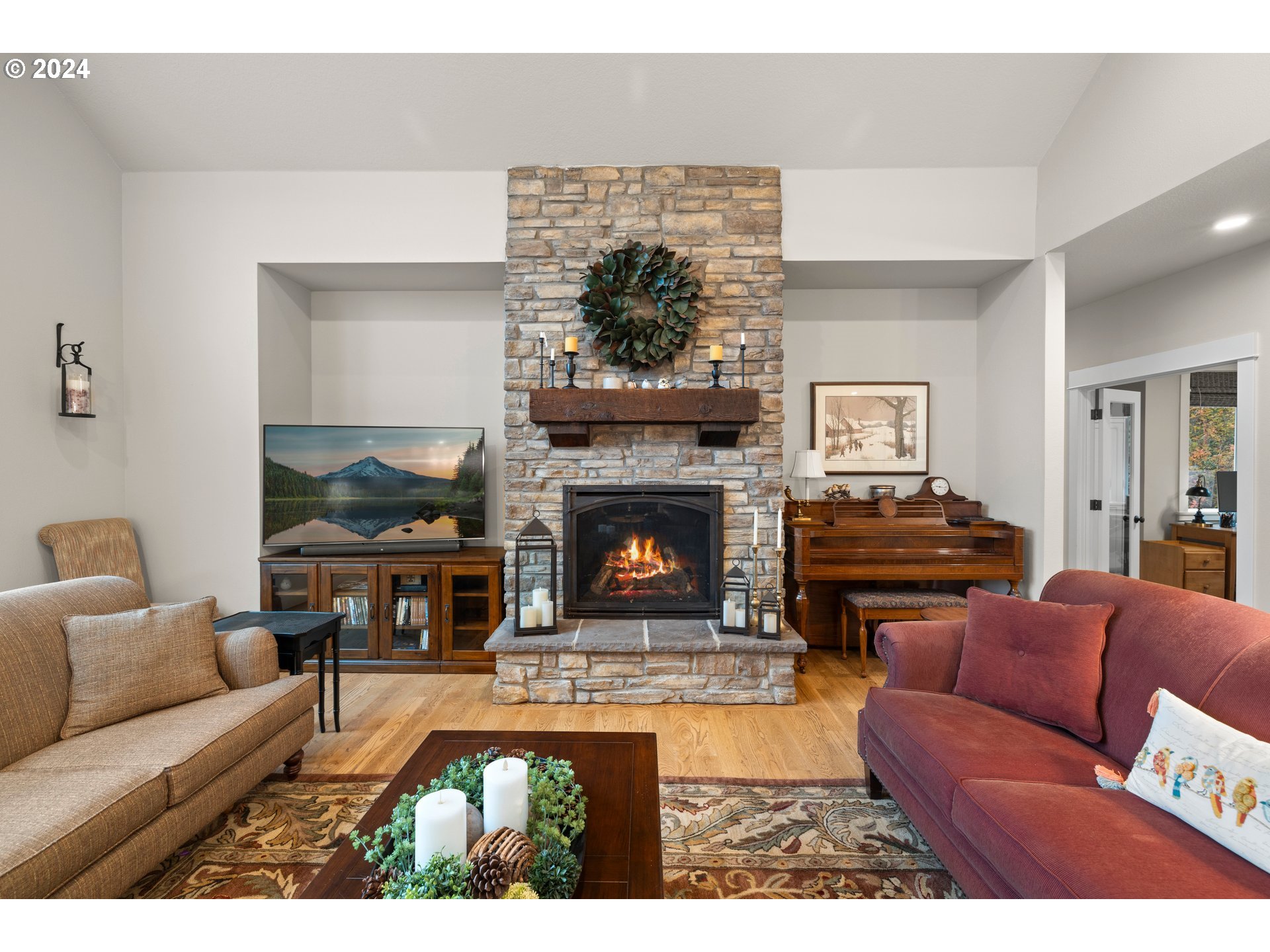 15560 Northeast Eilers Road Aurora, OR 97002 - Photo 5 of 43 Gallery Image 5