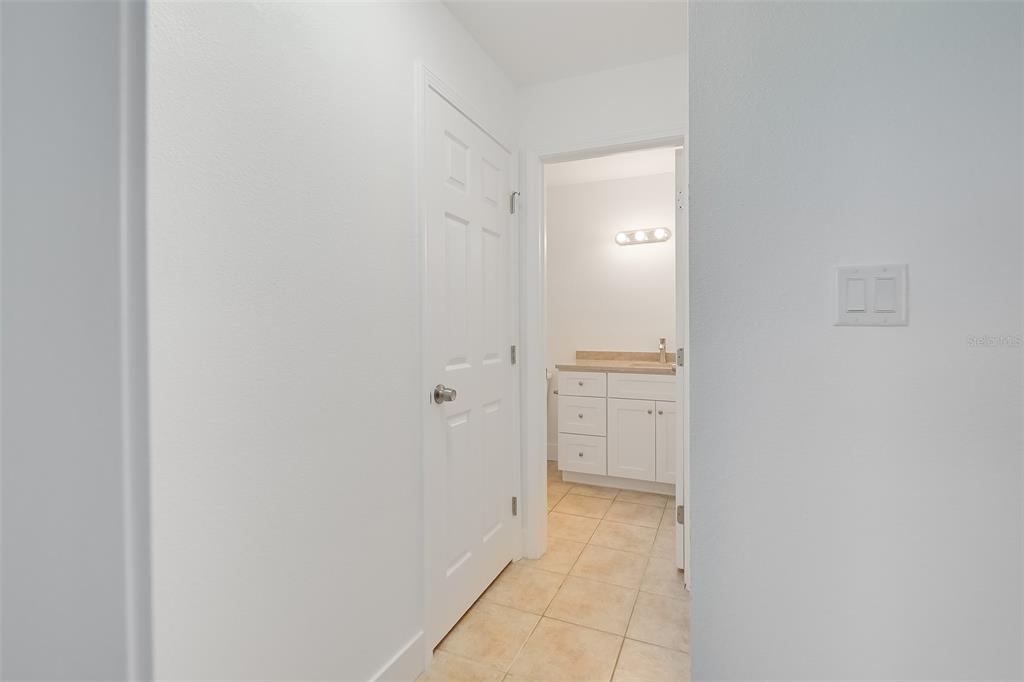 1400 Gandy Boulevard North, Unit 412 St. Petersburg, FL 33702 - Photo 20 of 44 a view of an empty room