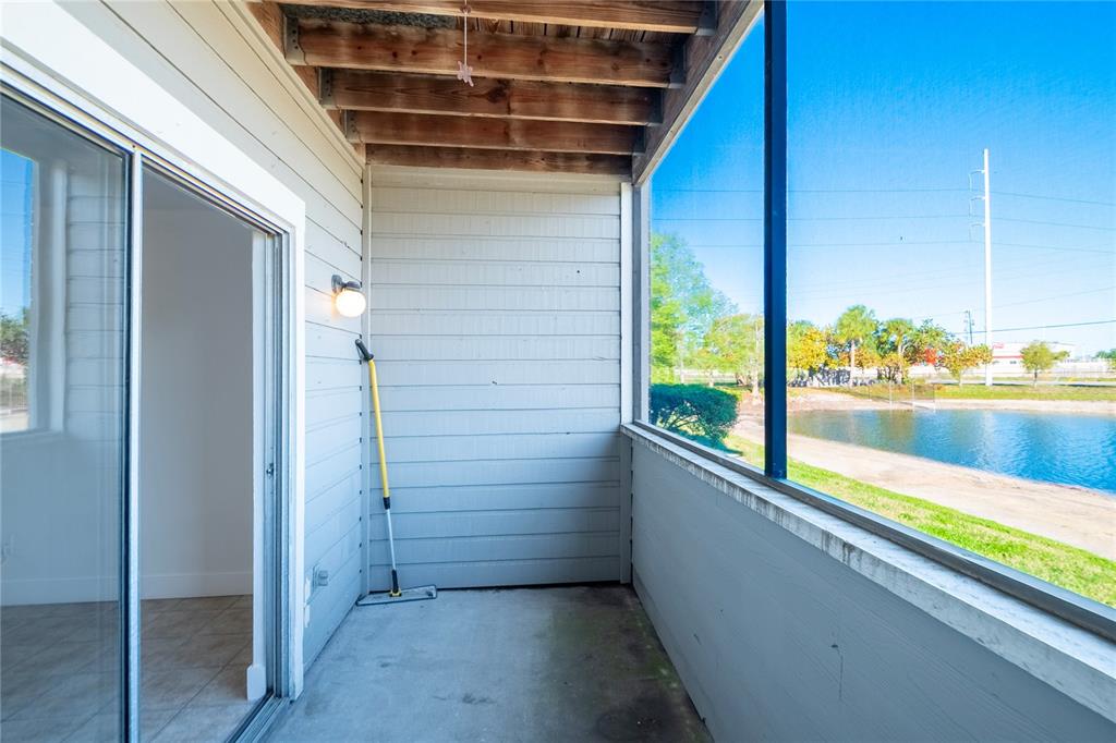 1400 Gandy Boulevard North, Unit 412 St. Petersburg, FL 33702 - Photo 33 of 44 a view of a balcony