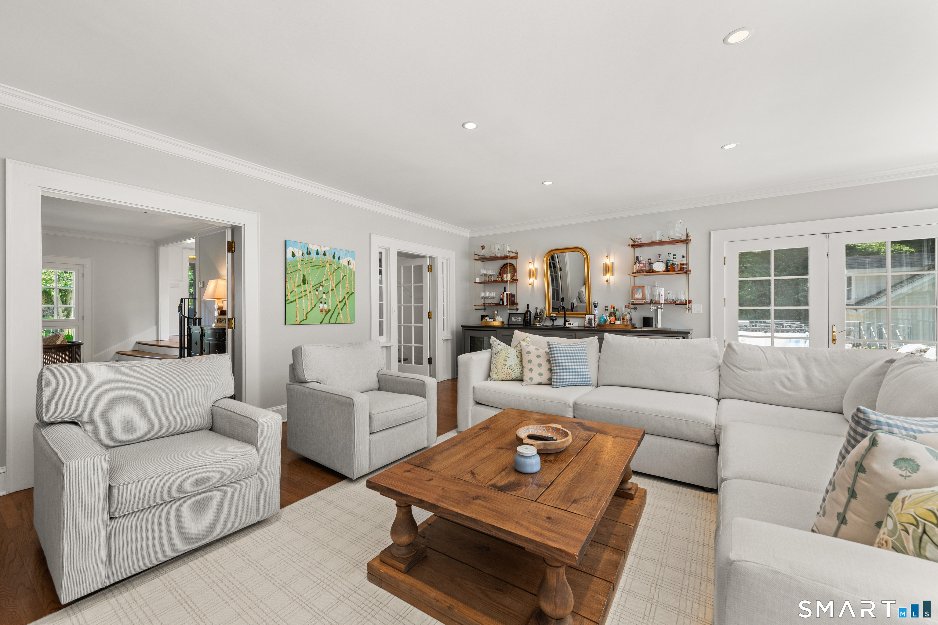 1123 Round Hill Road Fairfield, CT 06824 - Photo 7 of 37 Gallery Image 7