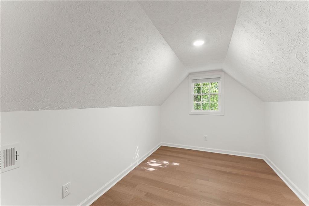 225 Northview Drive Commerce, GA 30529 - Photo 24 of 39 an empty room with a window