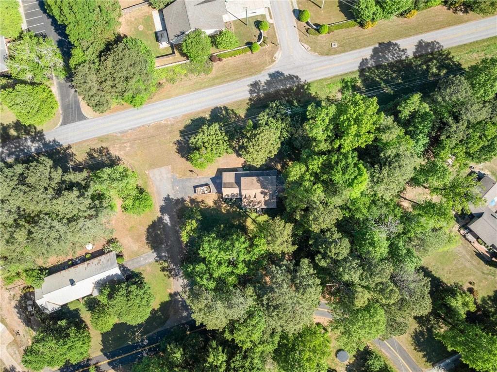 225 Northview Drive Commerce, GA 30529 - Photo 37 of 39 an aerial view of a house with a yard