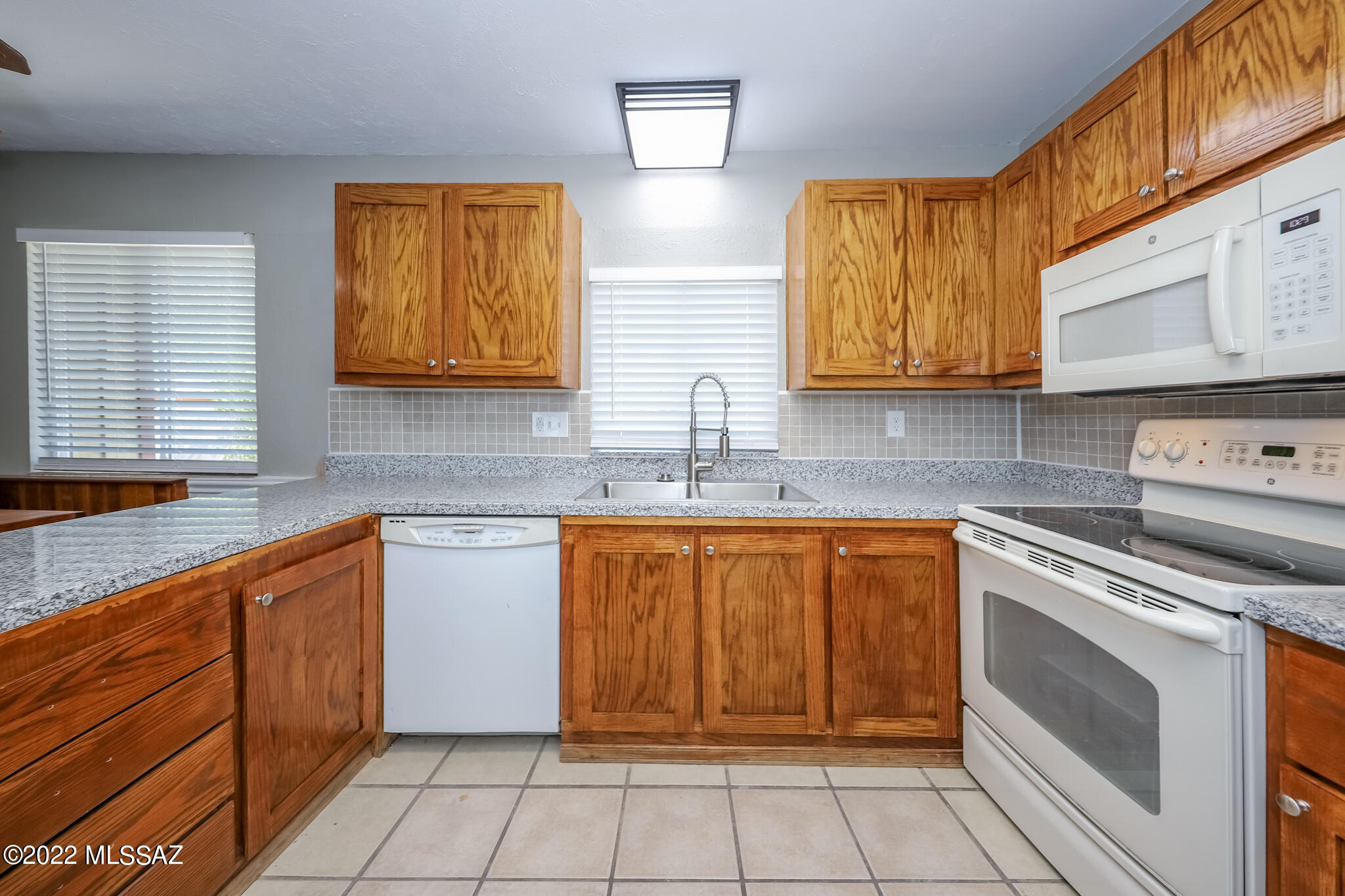 6505 East Escalante Road Tucson, AZ 85730 - Photo 10 of 25