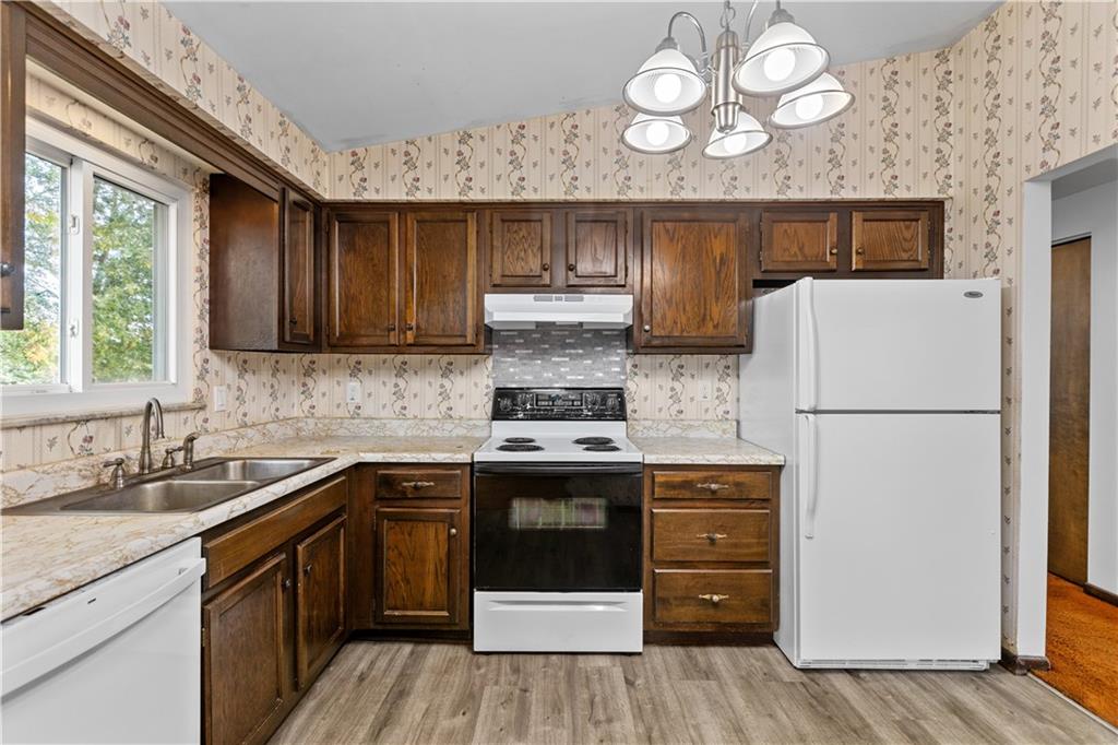 381 Freedom Road Freedom, PA 15042 - Photo 9 of 27 Gallery Image 9