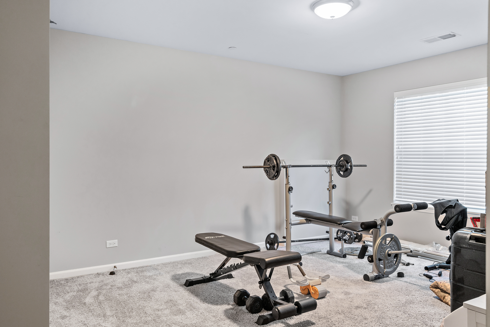 830 Center Street Des Plaines, IL 60016 - Photo 13 of 16 a view of a room with gym equipment