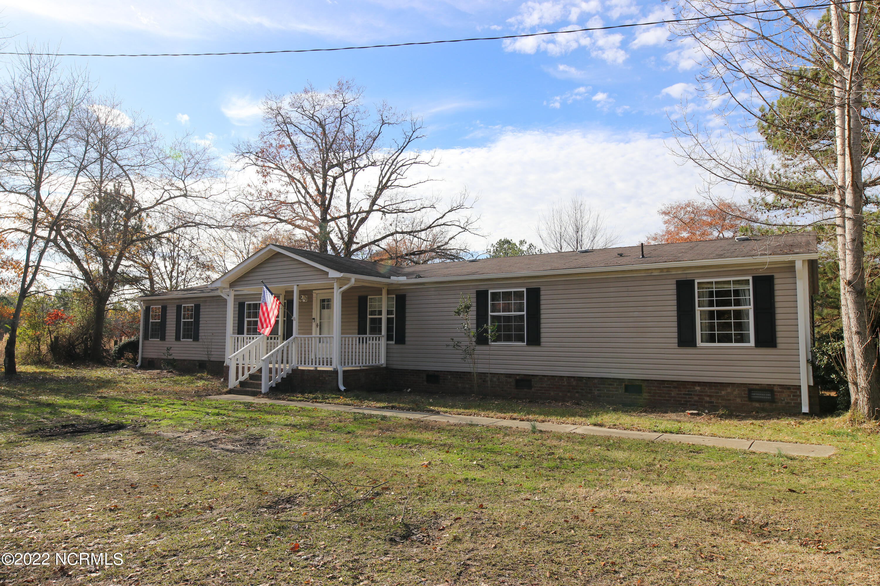 664 Lucas Road West End, NC 27376 - Photo 2 of 45 IMG_5986