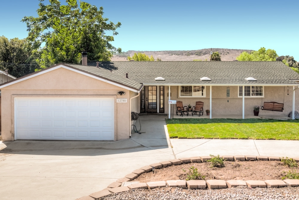 12705 Roca Grande Drive Poway, CA 92064 - Photo 2 of 25