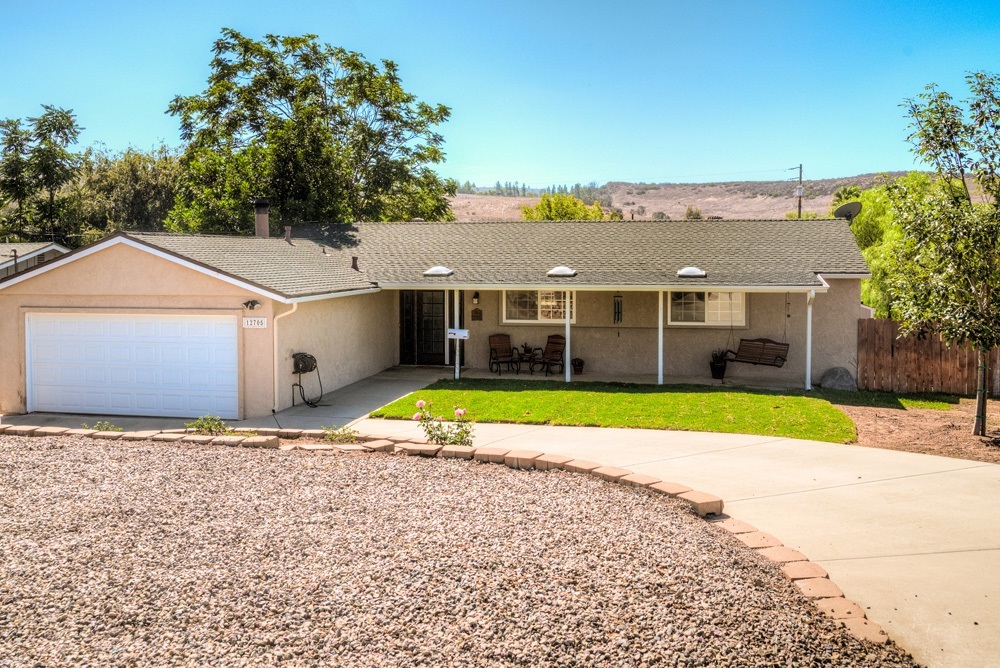 12705 Roca Grande Drive Poway, CA 92064 - Photo 3 of 25
