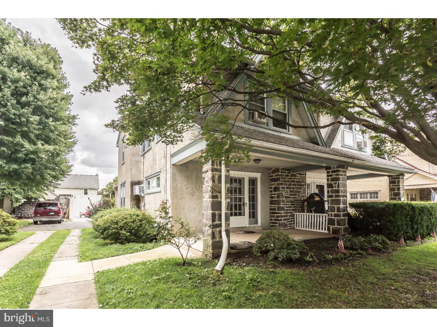 129 Sycamore Road Havertown, PA 19083 - Photo 1 of 25