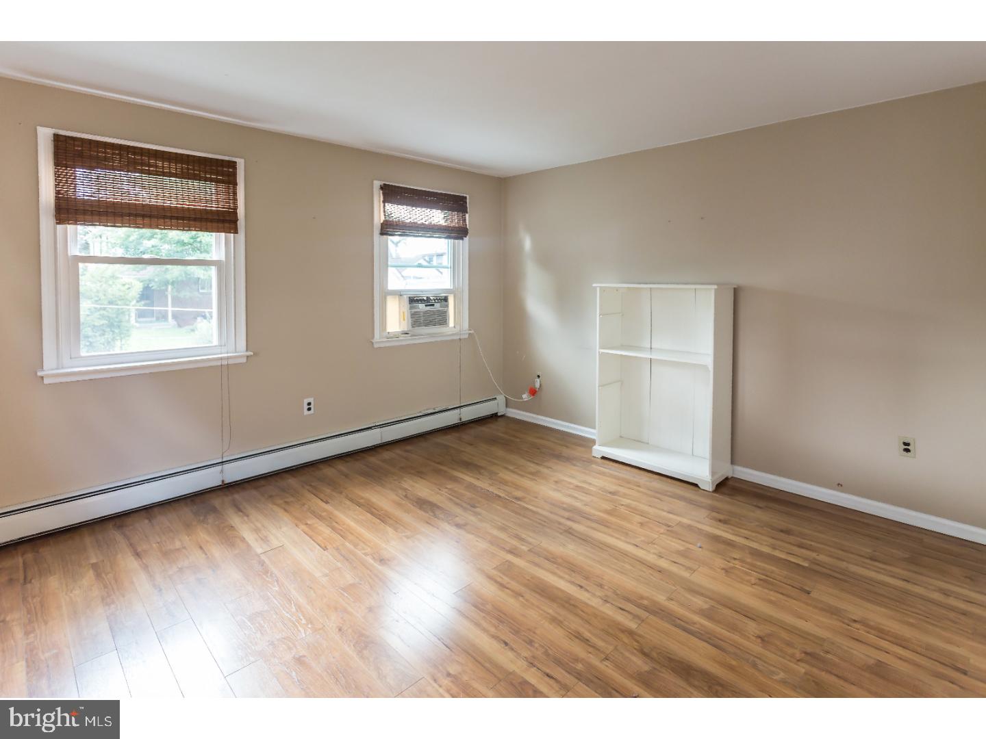 129 Sycamore Road Havertown, PA 19083 - Photo 11 of 25