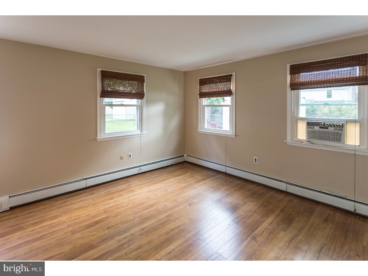 129 Sycamore Road Havertown, PA 19083 - Photo 12 of 25