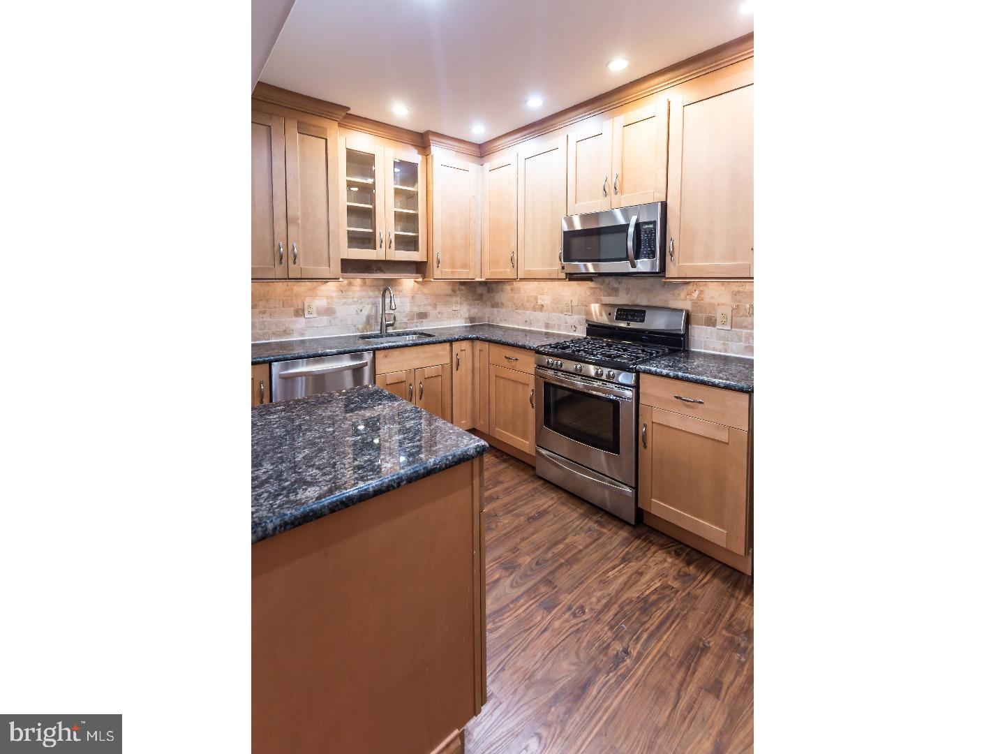 129 Sycamore Road Havertown, PA 19083 - Photo 7 of 25
