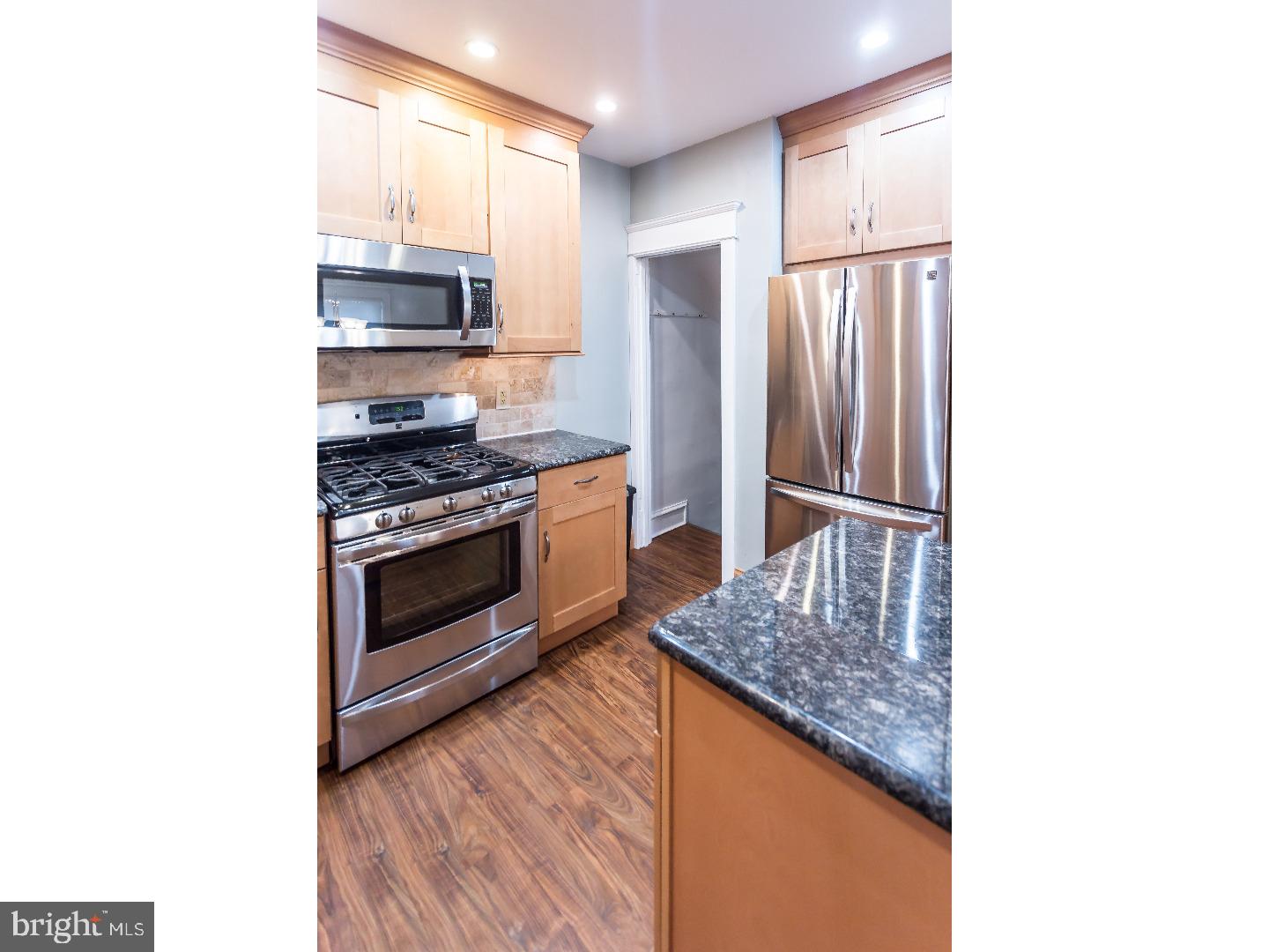 129 Sycamore Road Havertown, PA 19083 - Photo 9 of 25