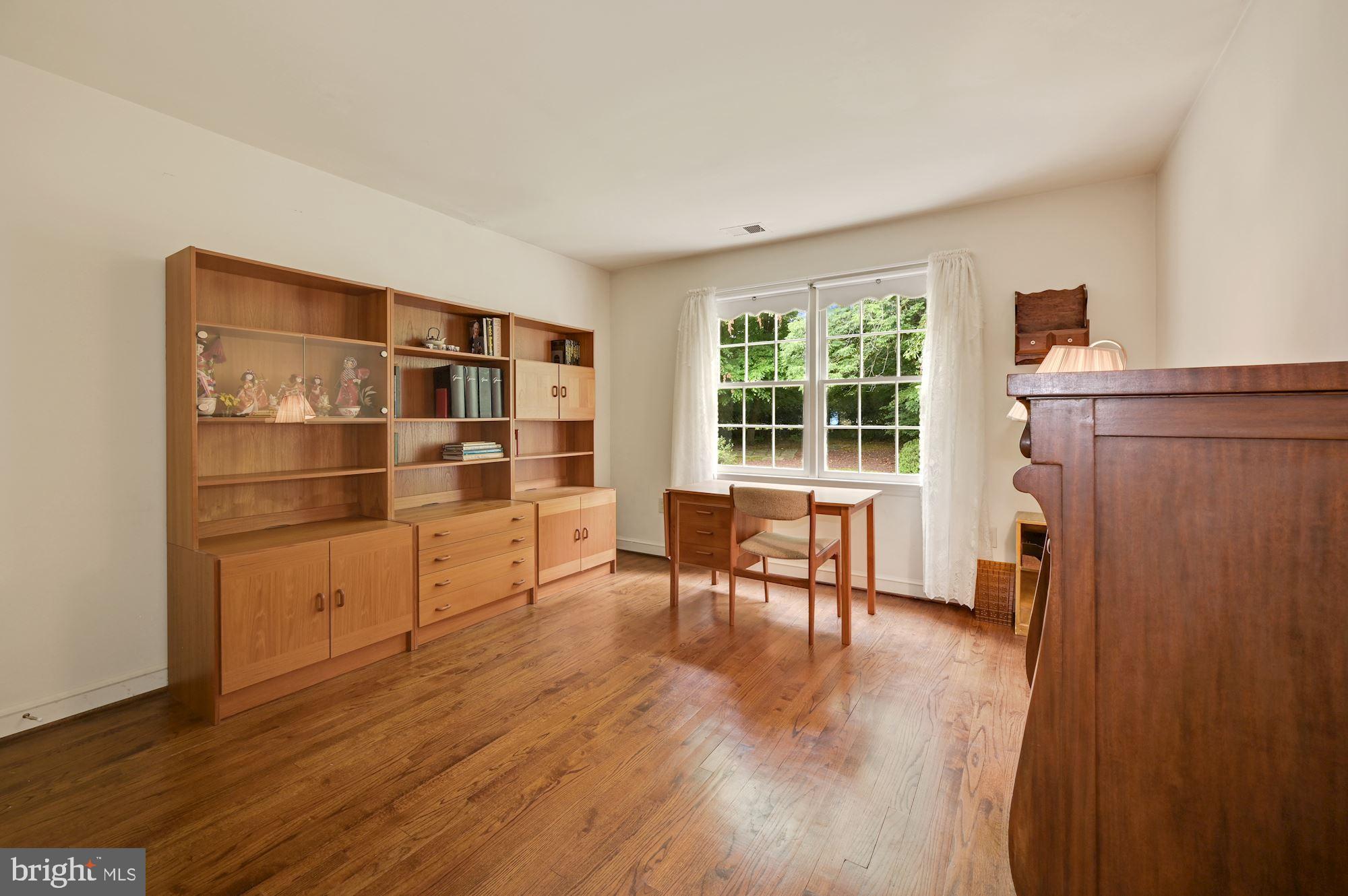 6940 Greentree Road Bethesda, MD 20817 - Photo 35 of 50 Gallery Image 35