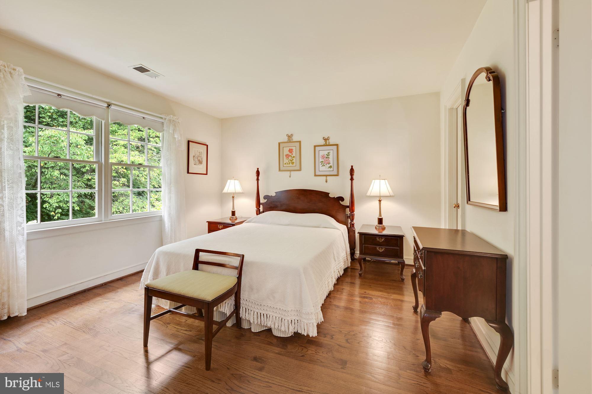6940 Greentree Road Bethesda, MD 20817 - Photo 36 of 50 Gallery Image 36