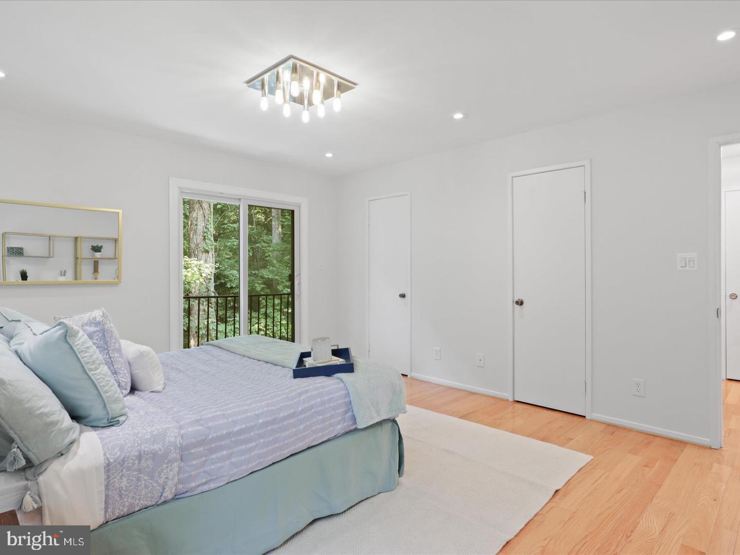 11709 Vale Road Oakton, VA 22124 - Photo 35 of 59 Gallery Image 35