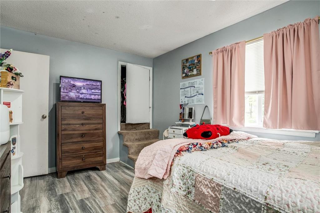 9251 Liggett Road Kansas City, KS 66109 - Photo 15 of 37