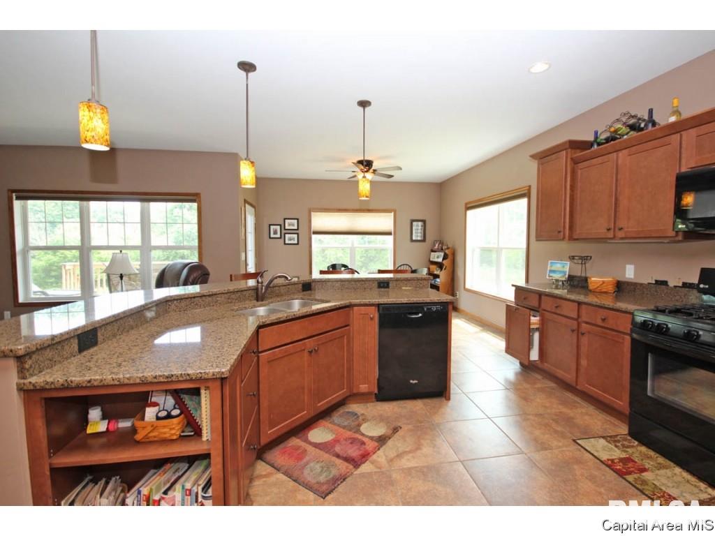 14230 Dixon Road Auburn, IL 62615 - Photo 13 of 36 Gallery Image 13
