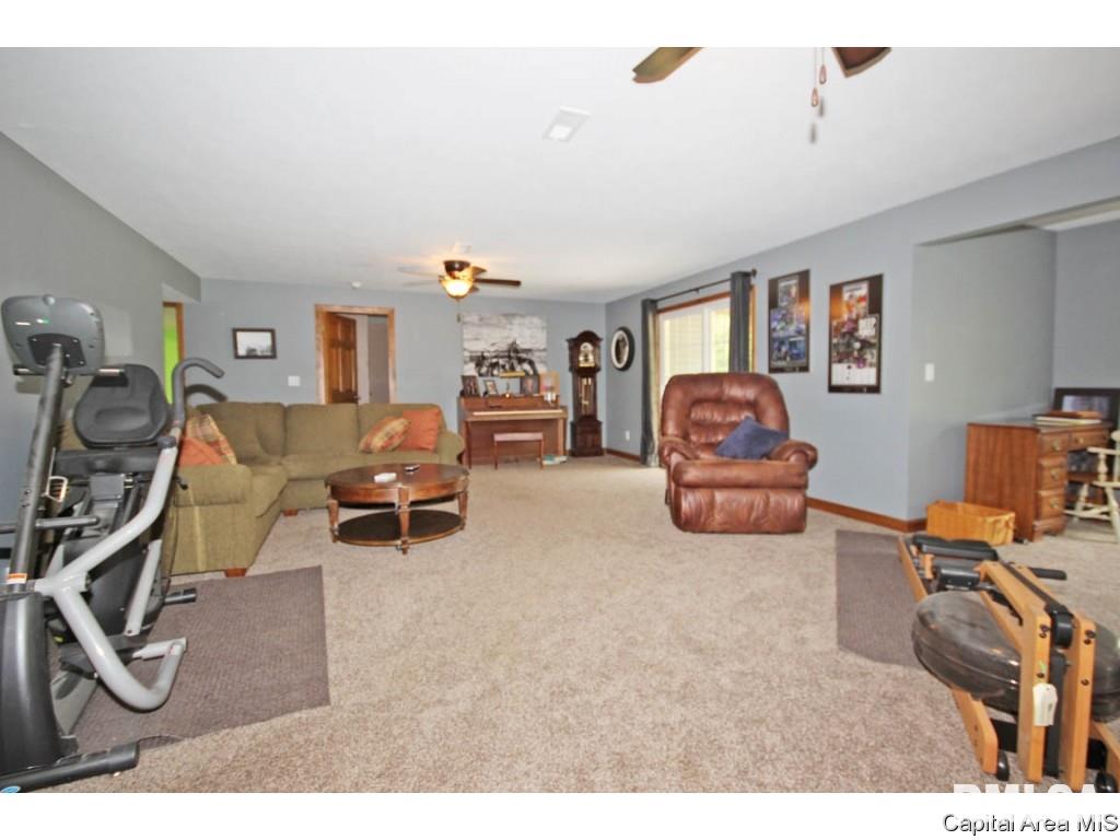 14230 Dixon Road Auburn, IL 62615 - Photo 25 of 36 Gallery Image 25