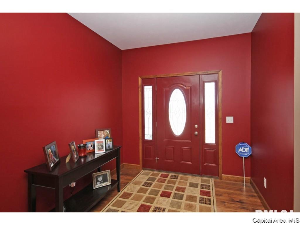 14230 Dixon Road Auburn, IL 62615 - Photo 4 of 36 Gallery Image 4