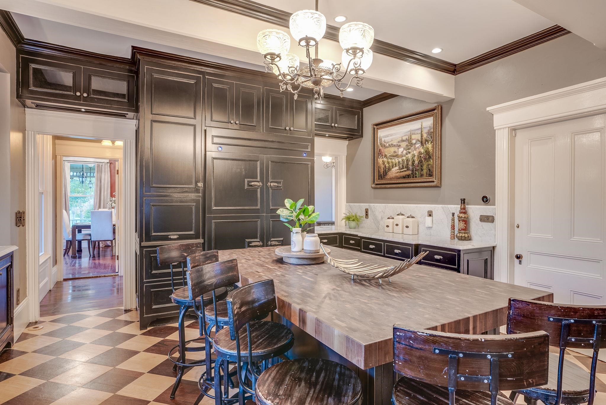 44 Clarke Street Manchester, NH 03104 - Photo 12 of 40