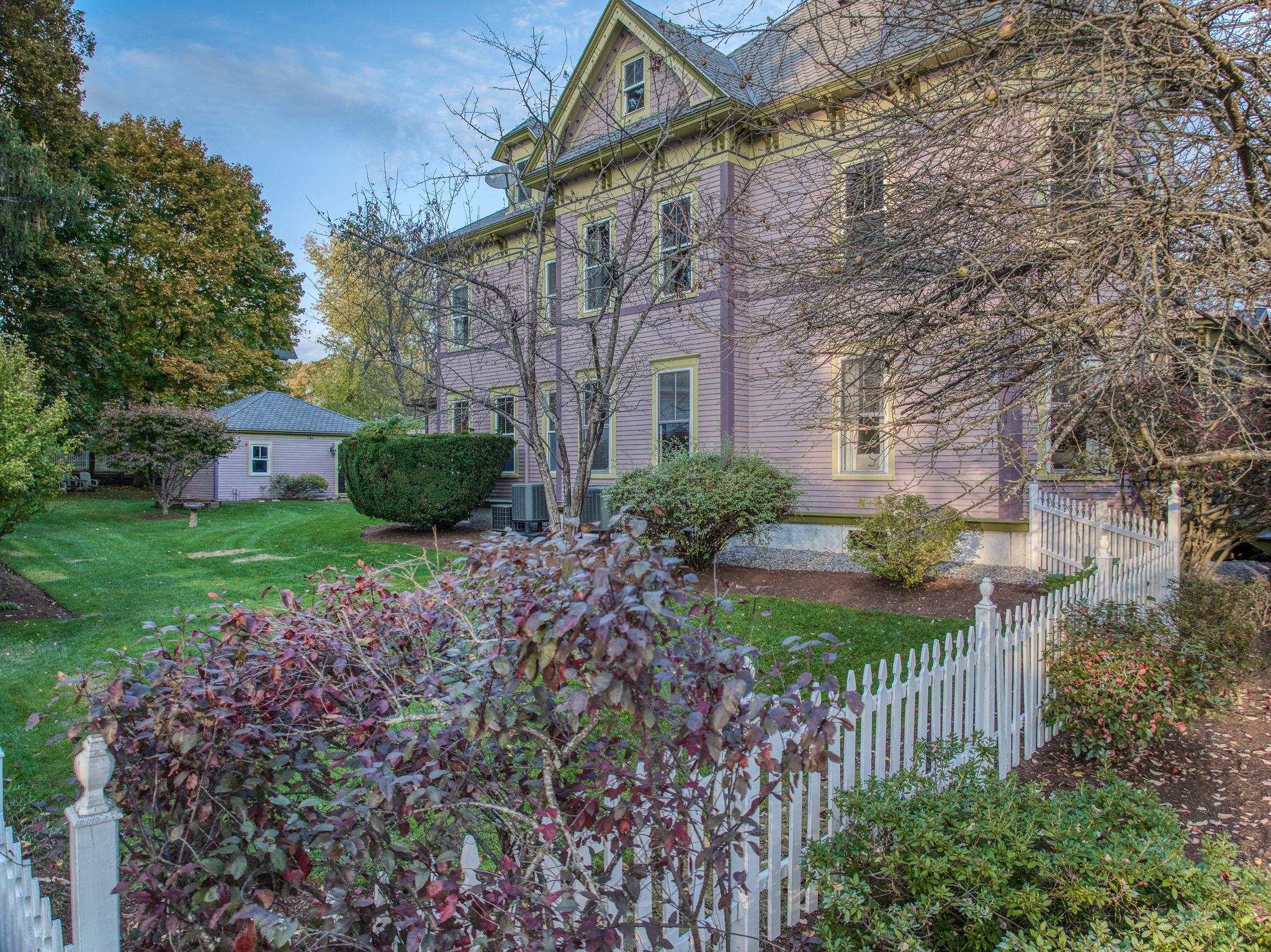 44 Clarke Street Manchester, NH 03104 - Photo 13 of 40